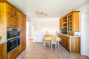 Photo 11- click for photo gallery